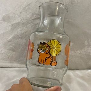 Vintage Garfield juice carafe without lid, 1978